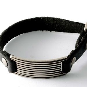 Guess Leather & Metal Wristband Bracelet NWT